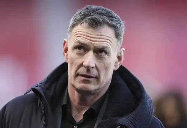 “He Only Has 18 Months Left” – Chris Sutton Claims 2025 Exit For Key Arsenal Figure Is On The Cards