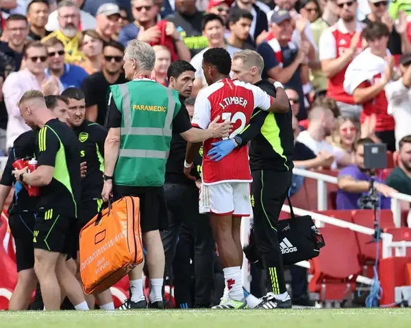 ‘March? Just Sign A New LB Immediately’ ‘Our Whole Defence Injured’ Arsenal Fans React To Latest Injury Update