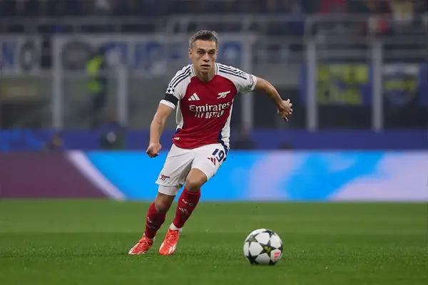 “He Deserves It”, “This Guy Has Been Useless”, “Great Decision”: Arsenal Fans React As £30M-Rated Star Looks Set For New Contract
