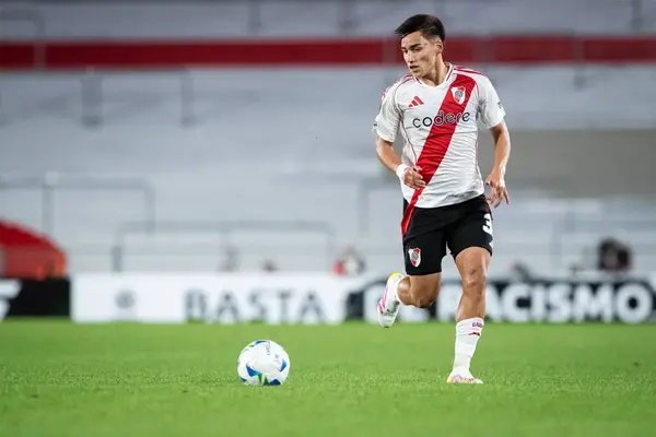 Arsenal And Chelsea Touted As ‘Leading Contenders’ To Sign South American Wonderkid With £26M Clause