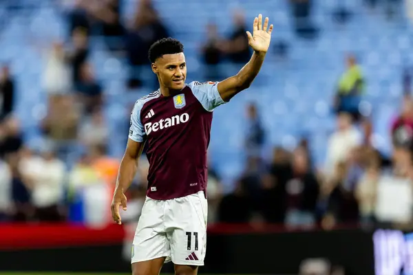 Arsenal And Man United Both Make ‘Fresh’ Enquiries For “Amazing” Forward – Report