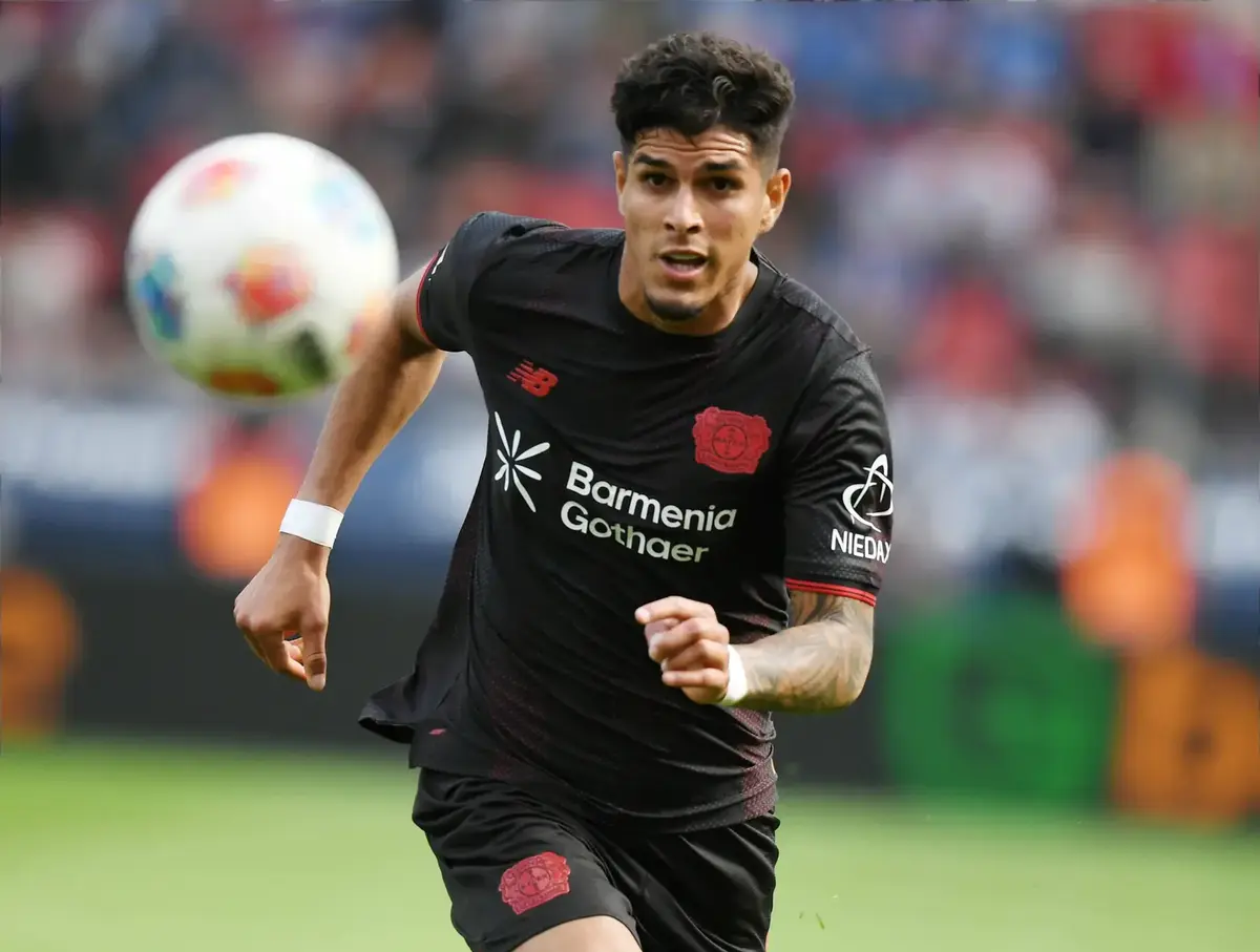 Arsenal Centre Back Piero Hincapie