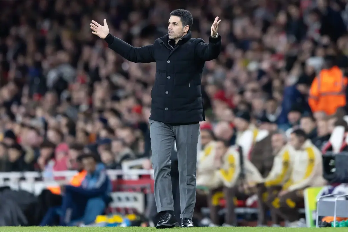 Paul Merson Predicts Arsenal “Panic” Ahead Of “Big, Big Football Match” Against Aston Villa