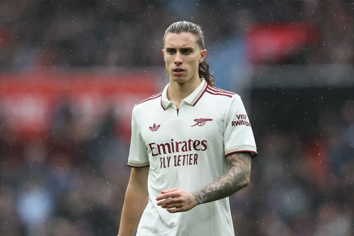 “Vulnerable” Arsenal Star Warned Ahead Of Chelsea Clash Amid Calafiori Injury