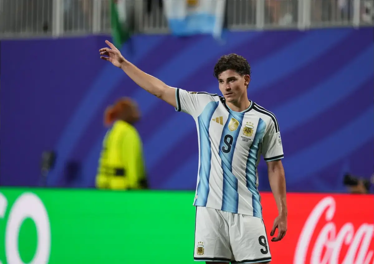 Arsenal Sign £120M Striker And £80M Rated Attacking Midfielder: Dream Lineup If Transfer Rumours Are True