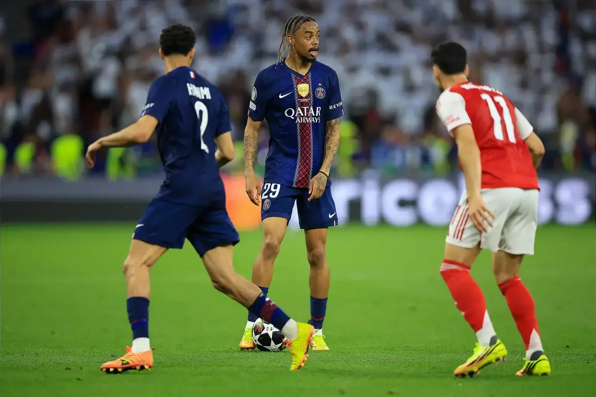 Fabrizio Romano Says Bids Are “Expected” As Arsenal Enter 3 Club Battle For £87M Rated Winger