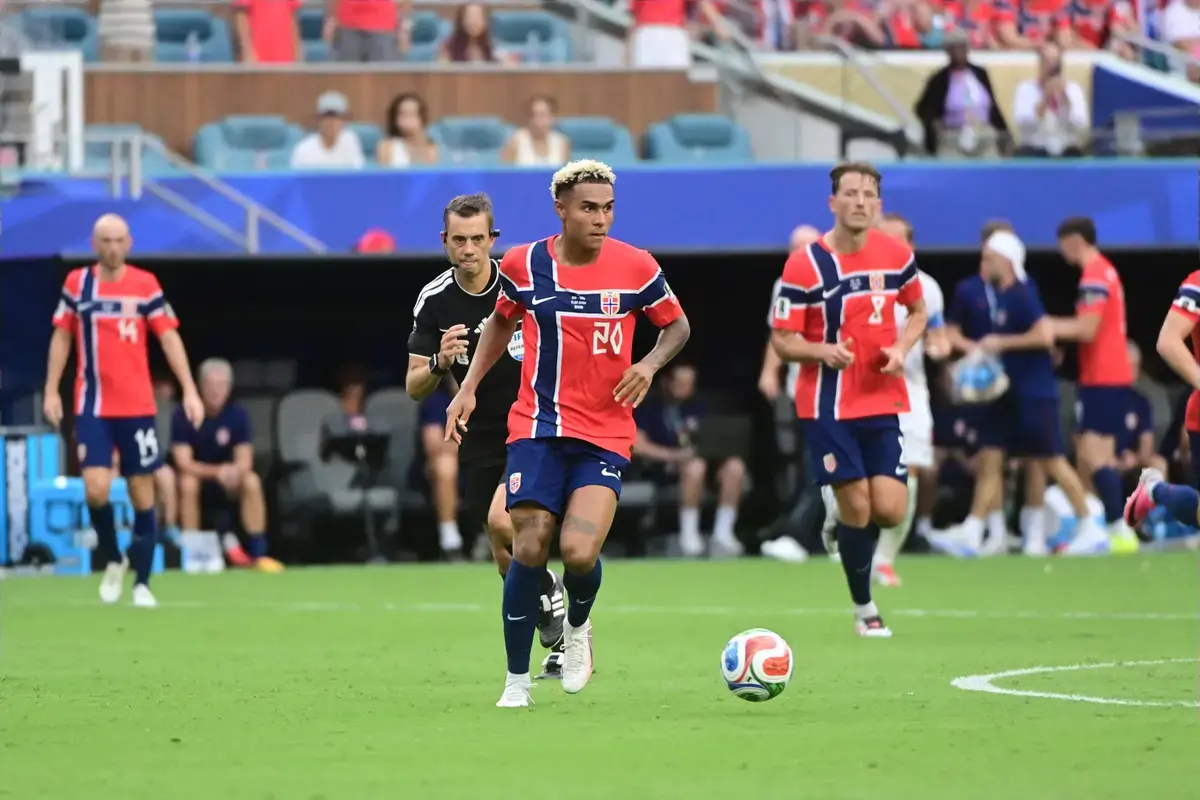 Arsenal ‘Want’ To Sign Winger With £34M Bid Set To Be Made – It Isn’t Tzolis