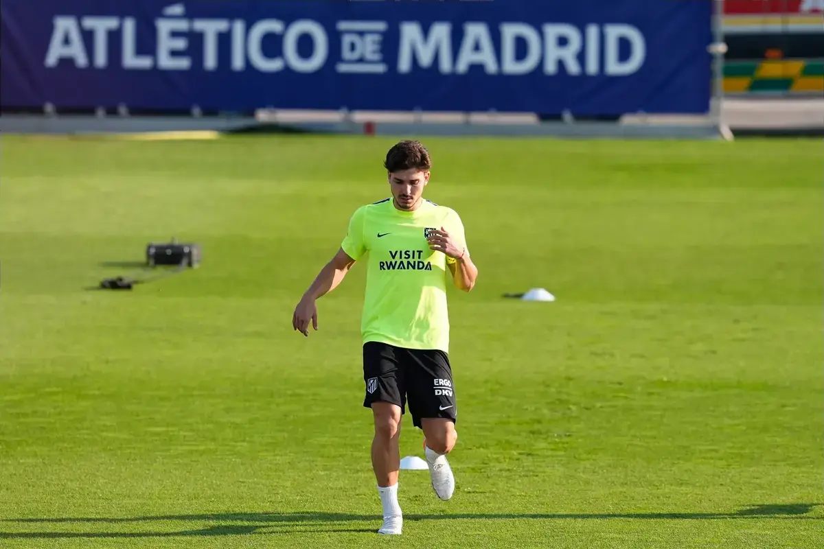 What Julian Alvarez Told Mikel Arteta As Arsenal Boss Calls Him For A Second Time
