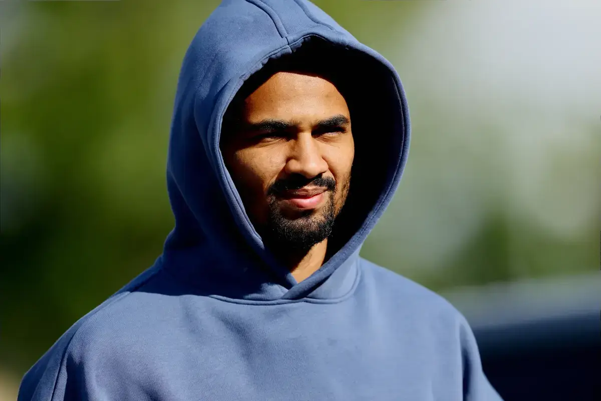 ‘£80M For Him?’ ‘Jog On. £35M-40M Player At Best’ Fans React As Arsenal Identify Julian Alvarez Alternative